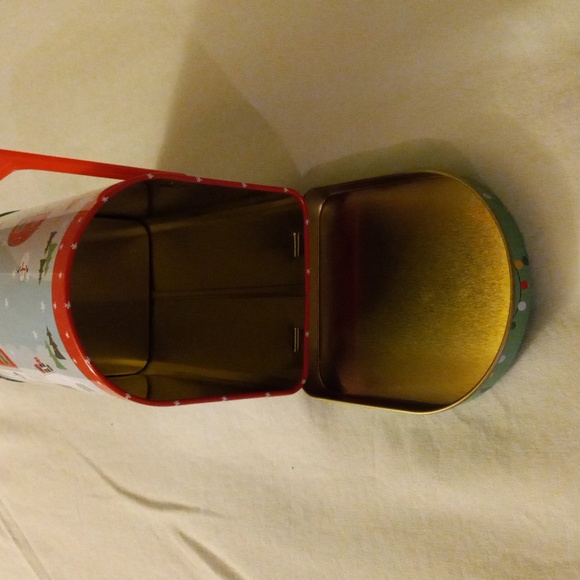 Santa & Penguin Snow Scene Christmas π Mailbox π¬ - Picture 3 of 5